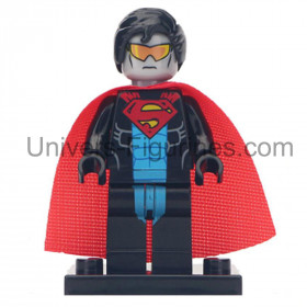 Découvrez Eradicator, le clone de Superman. Figurine DC Comics détaillée avec costume sombre et cape rouge. Parfaite pour les fa